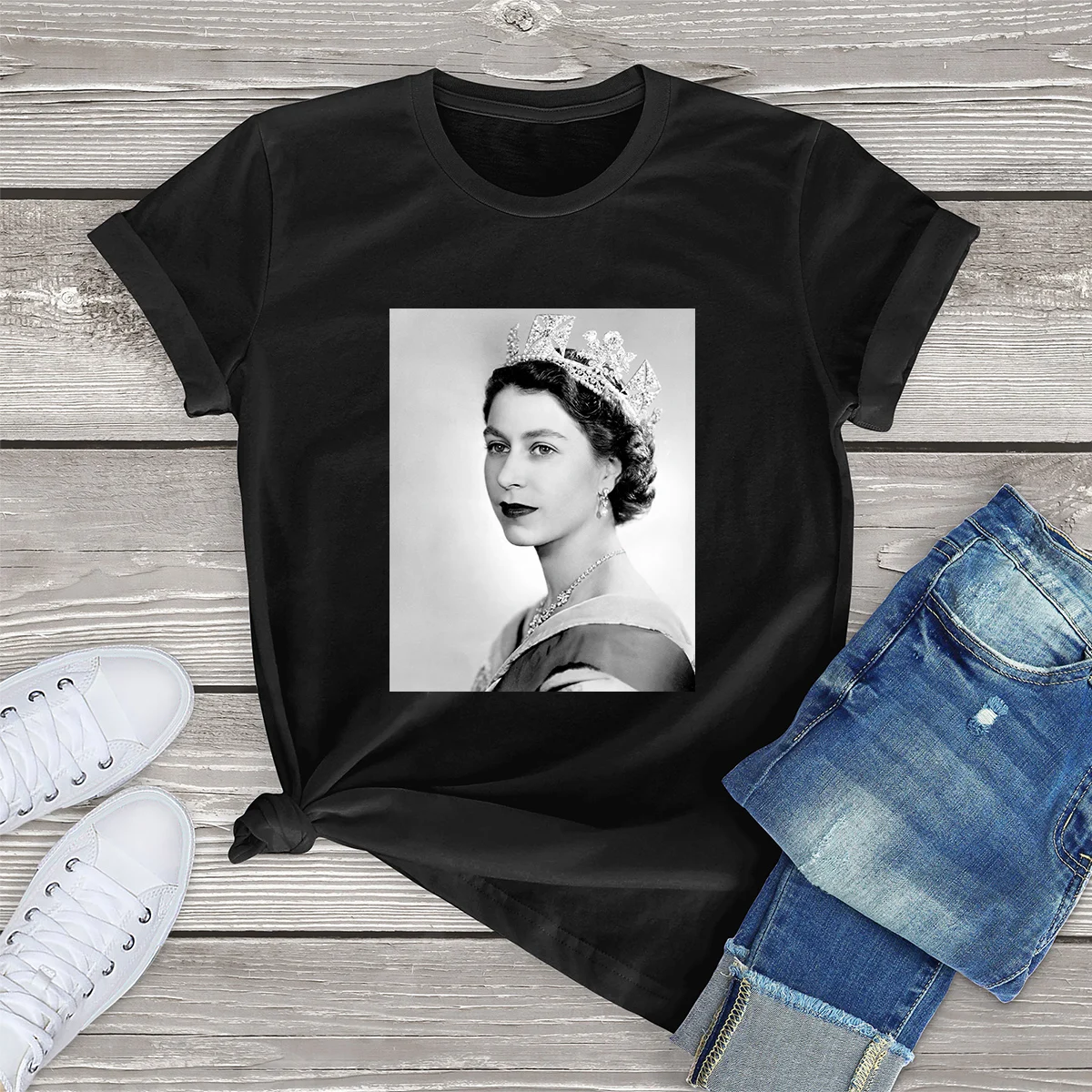 

100% Cotton SniperTears Her Majesty Queen Elizabeth Printed Women Clothing Vintage Casual T-Shirt Tee Female Streetwear Tops