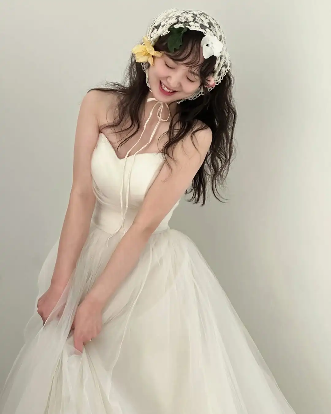 Sondr Luxuriöse koreanische Brautkleider, maßgeschneidert, A-Linie, trägerlos, Tüll, Hochzeit, Druckknöpfe, wunderschönes Abschlussball-Partykleid