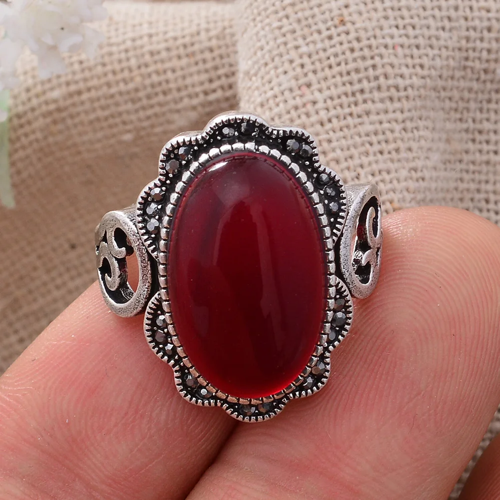 New Arrival Retro Personality Red Garnet Stone Thai Silver Ladies Engagement Rings Original Jewelry For Women Best Gifts