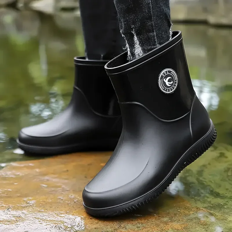 Men Rain Boots Non-slip Light Hiking Rain Shoes Slip on Waterproof Outdoor Leisure Rubber Fishing Shoes Work Water Shoes