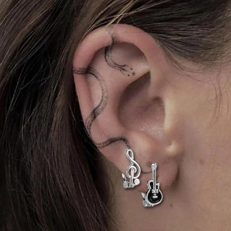 Pendientes asimétricos con nota de guitarra para mujer, estilo fresco INS, Color plateado, circonita, aro para la oreja, lóbulo, joyería, regalos