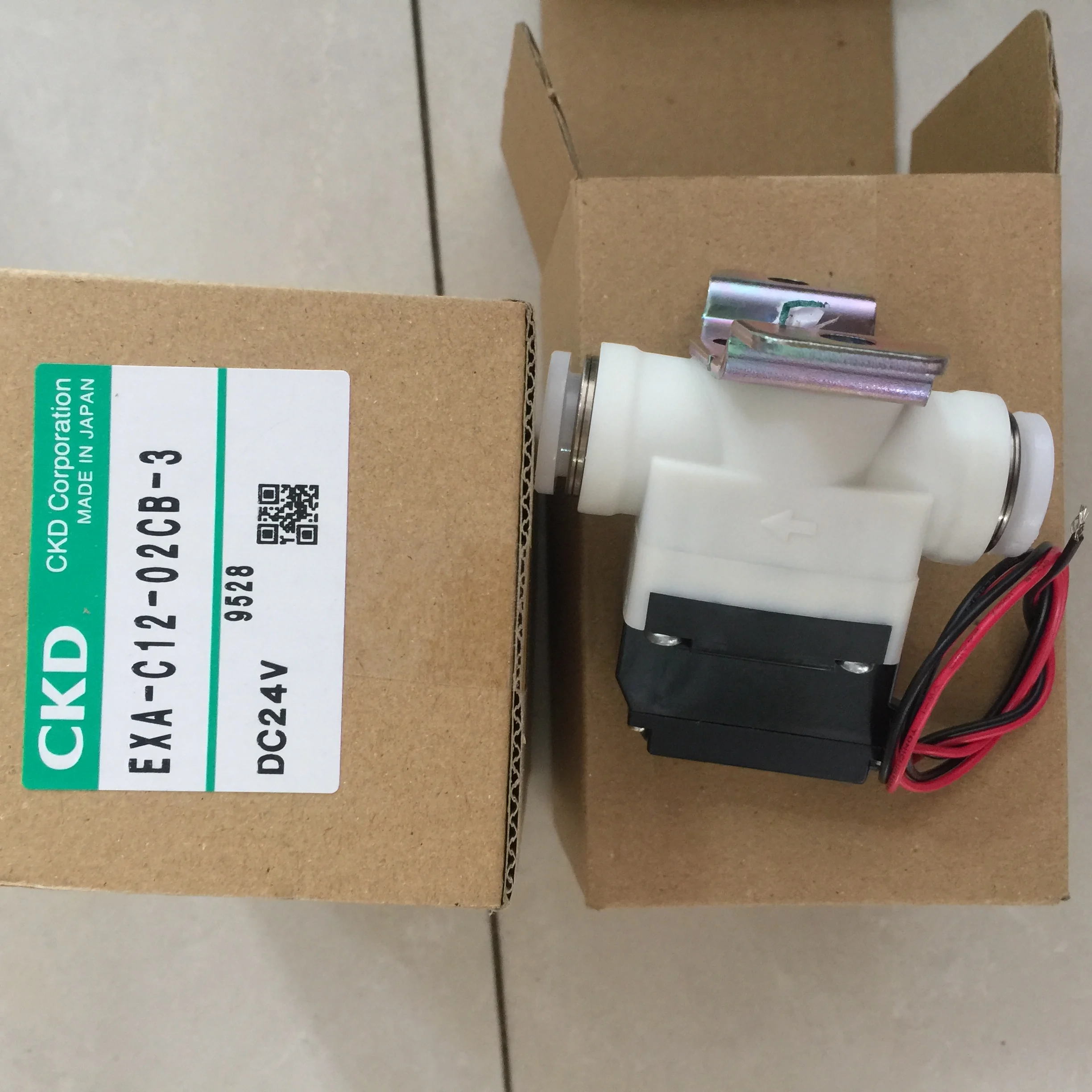 Original CKD solenoid valve EXA-C10-02HSB-3 EXA-C12-02CB-3-DC24V brand new and genuine