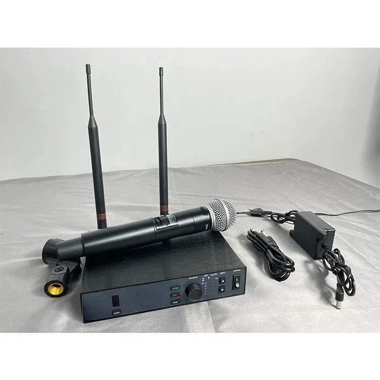 Wireless microphones in one drag