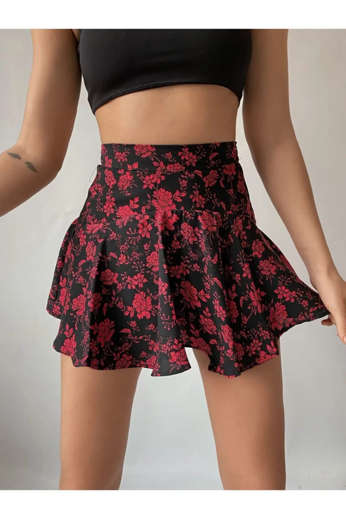 Zwarte Hoge Taille Rose Gedetailleerde Korte Rok Bloemen Zomer Mini Rok