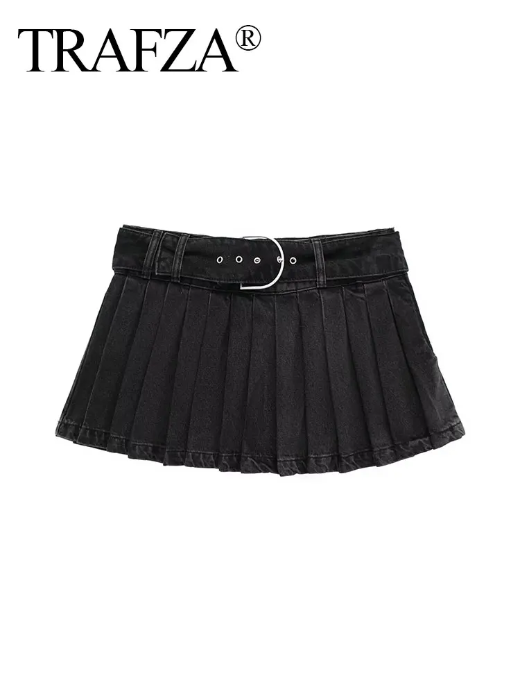 

TRAFZA 2024 Spring Women's Versatile Black Pantskirt Mid-Rise Pleated Chic Casual A-Line Metal Buckle Belt Trendy Culottes