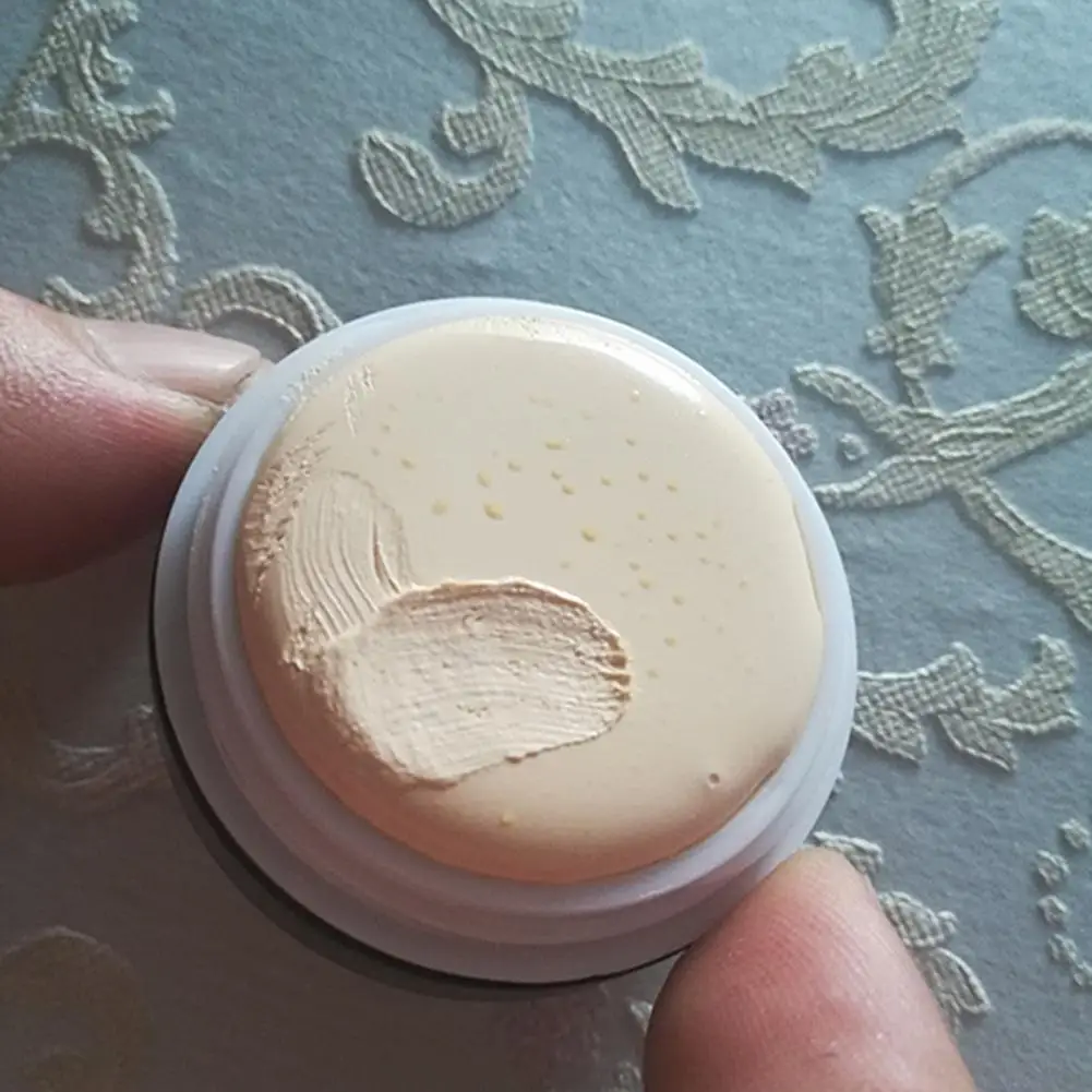 Crema de perlas de Tailandia Guanyin para mujer, crema de belleza para el acné, brillo, blanqueamiento de la piel, cosméticos para mujer, maquillaje de belleza 3g, 1-5X