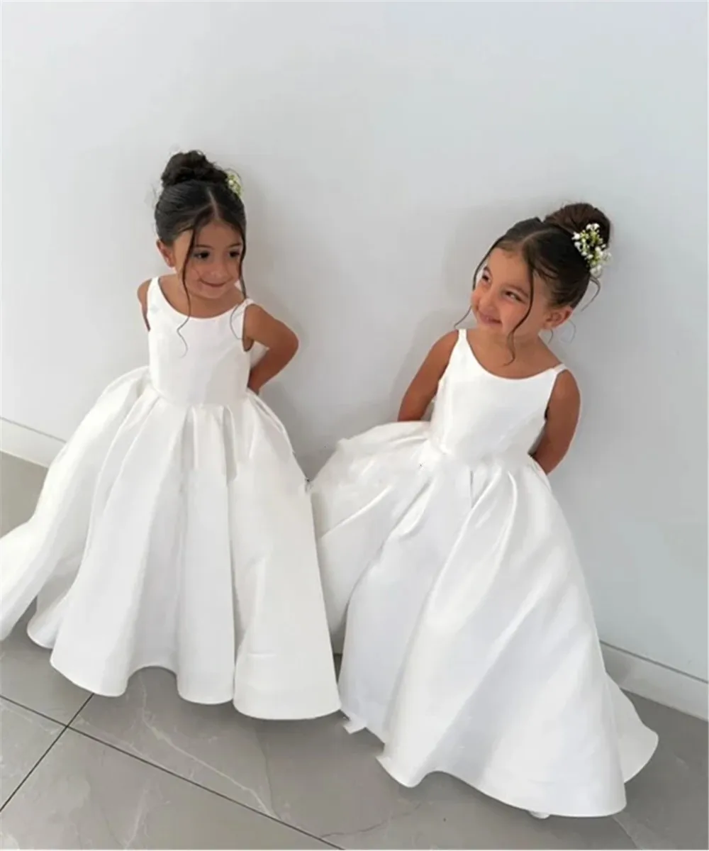 ชุดเดรสเด็กผู้หญิงงานแต่งงานแบบมีสายผูกโบว์  ชุดเจ้าสาวมินิ  ชุดราตรีเด็ก  ชุดรับศีลมหาสนิท  สามารถสั่งตัดได้