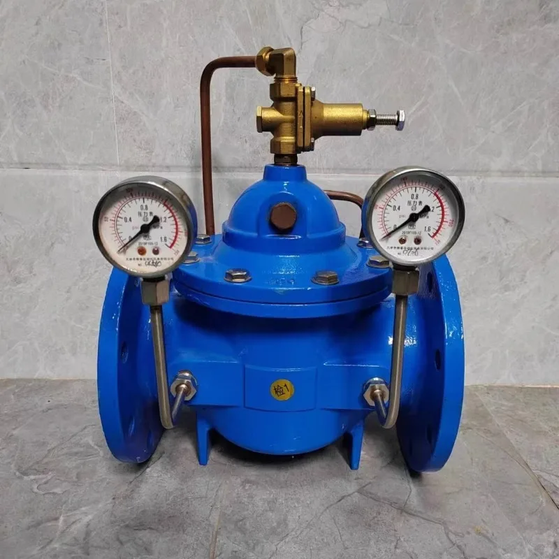 Manual pilot operated pressure reducing valve for pipeline flow control