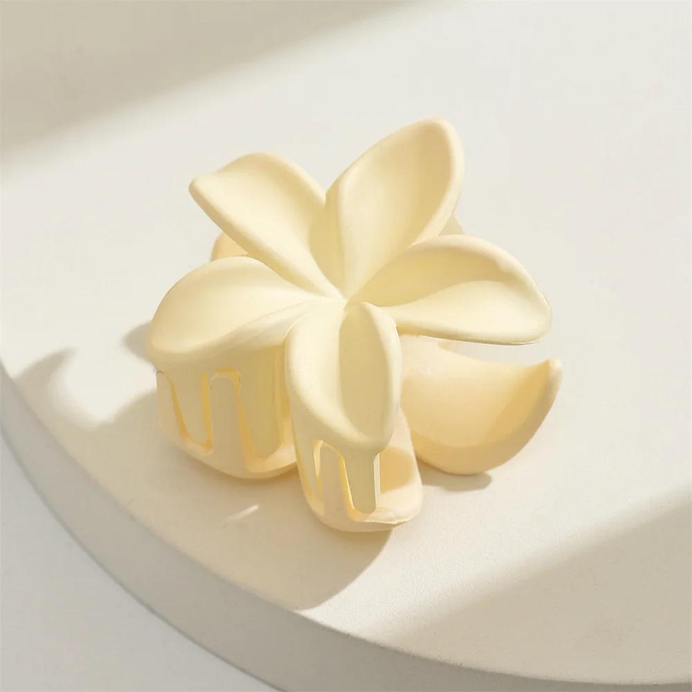 2025 جديد جودة عالية شكل هندسي مشبك شعر أنيق عودة رئيس Hairwear مشبك شعر موضة إكسسوارات الشعر للنساء والفتيات