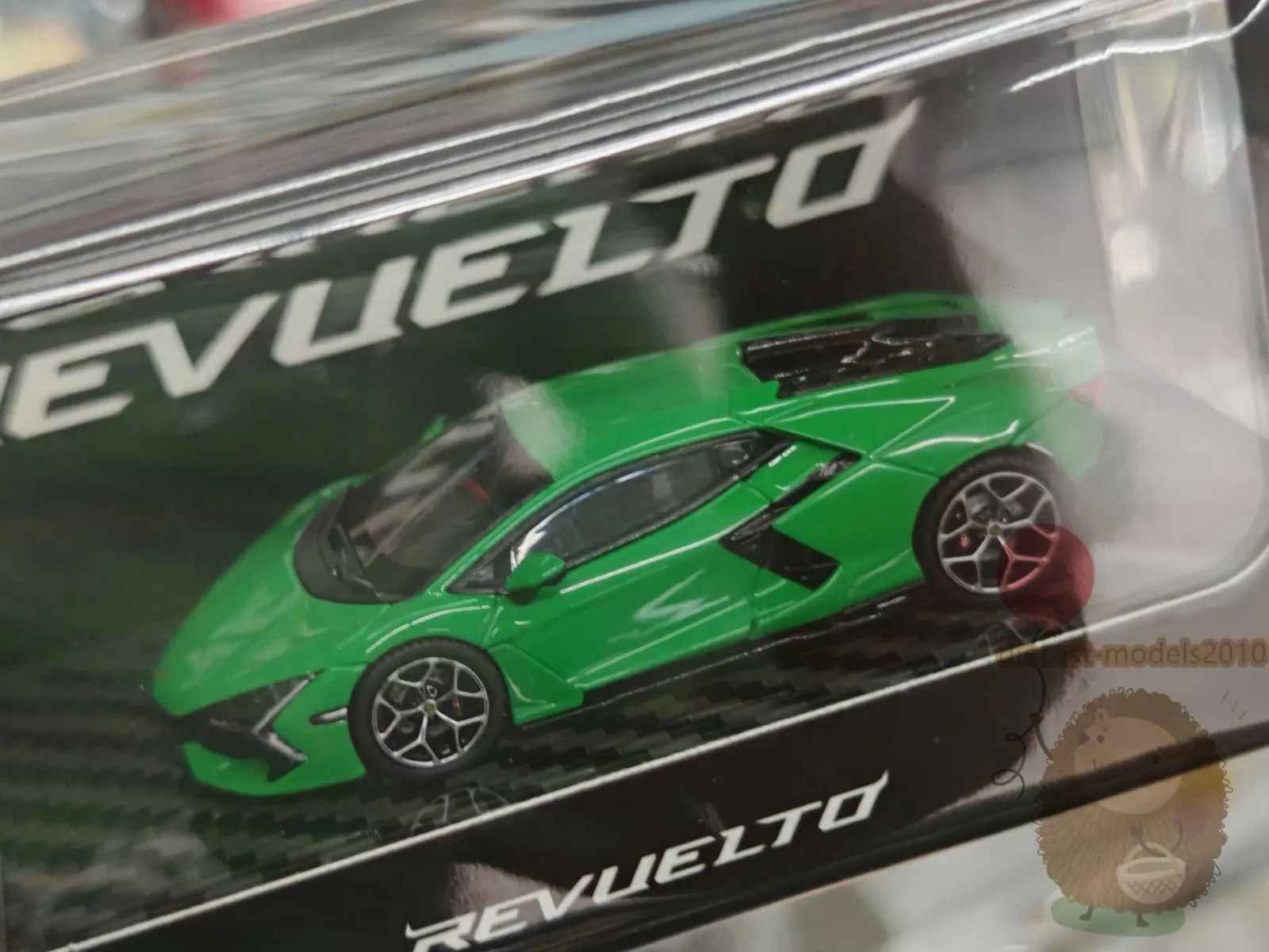 

LCD 1:64 Lamborghini Revuelto Alloy Diecast Car Model Hobby Display Gifts Green