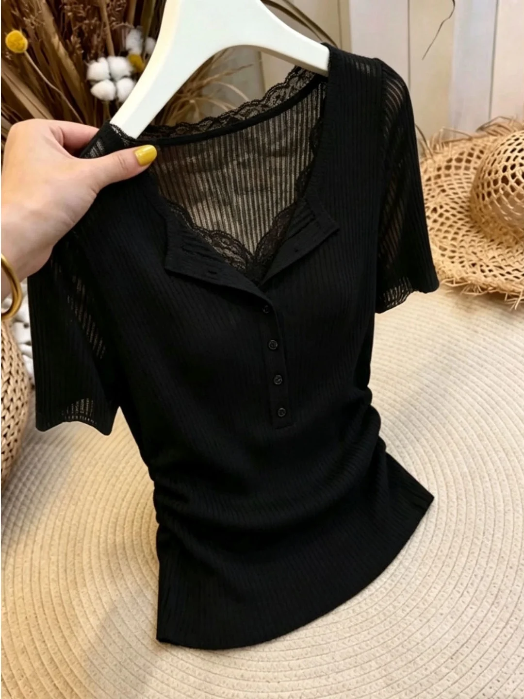 

Chic Lace Splicing Ice Silk Knitted Short Sleeve Top Slimming Stylish Versatile Korean Style Commute Pure Color Summer 2026