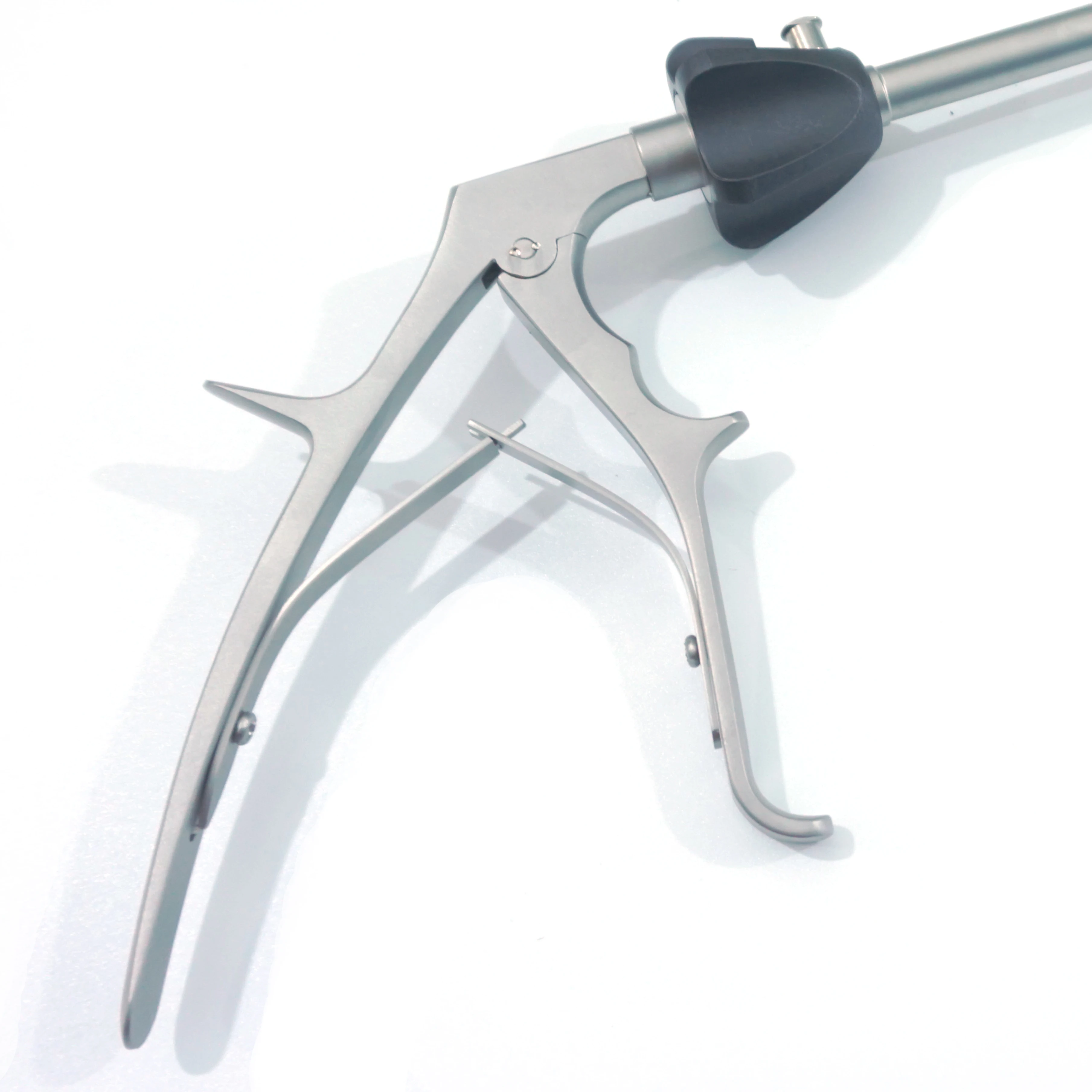 Titanium Clip Applier 5*330mm  Laparoscopic Instruments