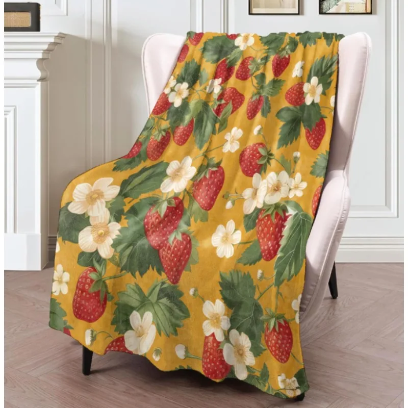 Strawberry floral blanket, soft and lightweight, suitable for girls, women, summer home decoration gift blanket