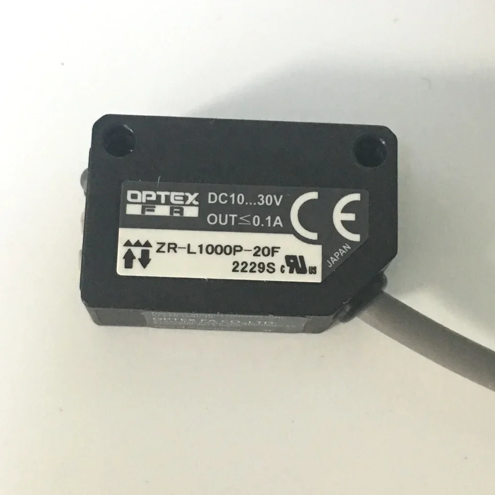 2026 Original Sensing distance 0.2m to 10m ZR-L1000P-20F pnp Photoelectric Sensor optex Sensor