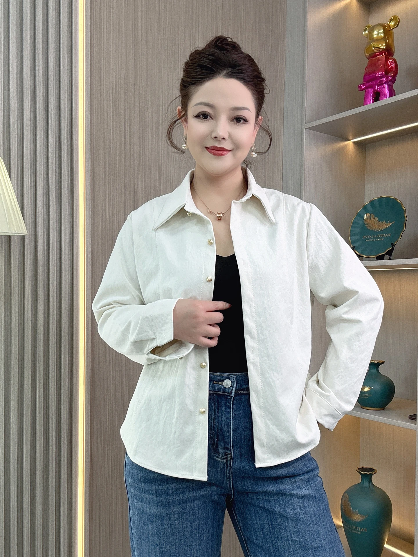 

Новая весенняя повседневная свободная рубашка-жакет с длинным рукавом для женщин больших размеров, универсальный топ свободного кроя, укороченный, с эффектом стройности