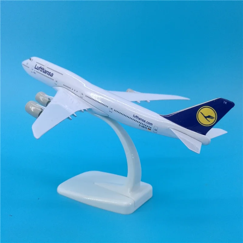 ルフトハンザ B747-8 1/250 ディスプレイモデル モデルプレーン 20CM B747 Lufthansa Airlines Airplanes Plane Aircraft Alloy Model