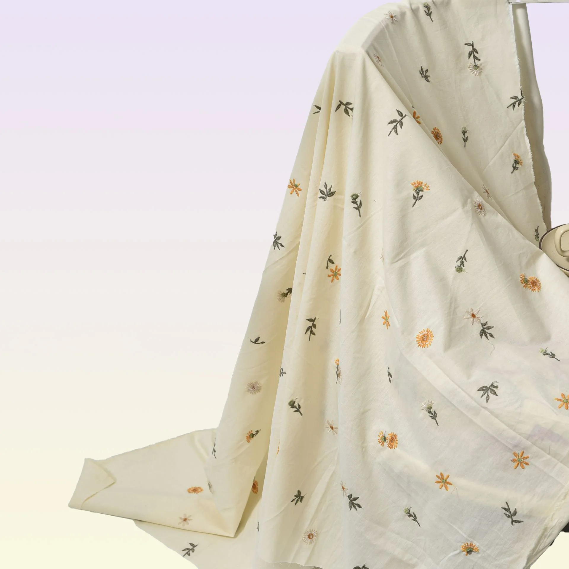 

Поплиновая ткань с вышивкой, бежевая хлопковая ткань с цветочным принтом, одежда, платье, весенние модели