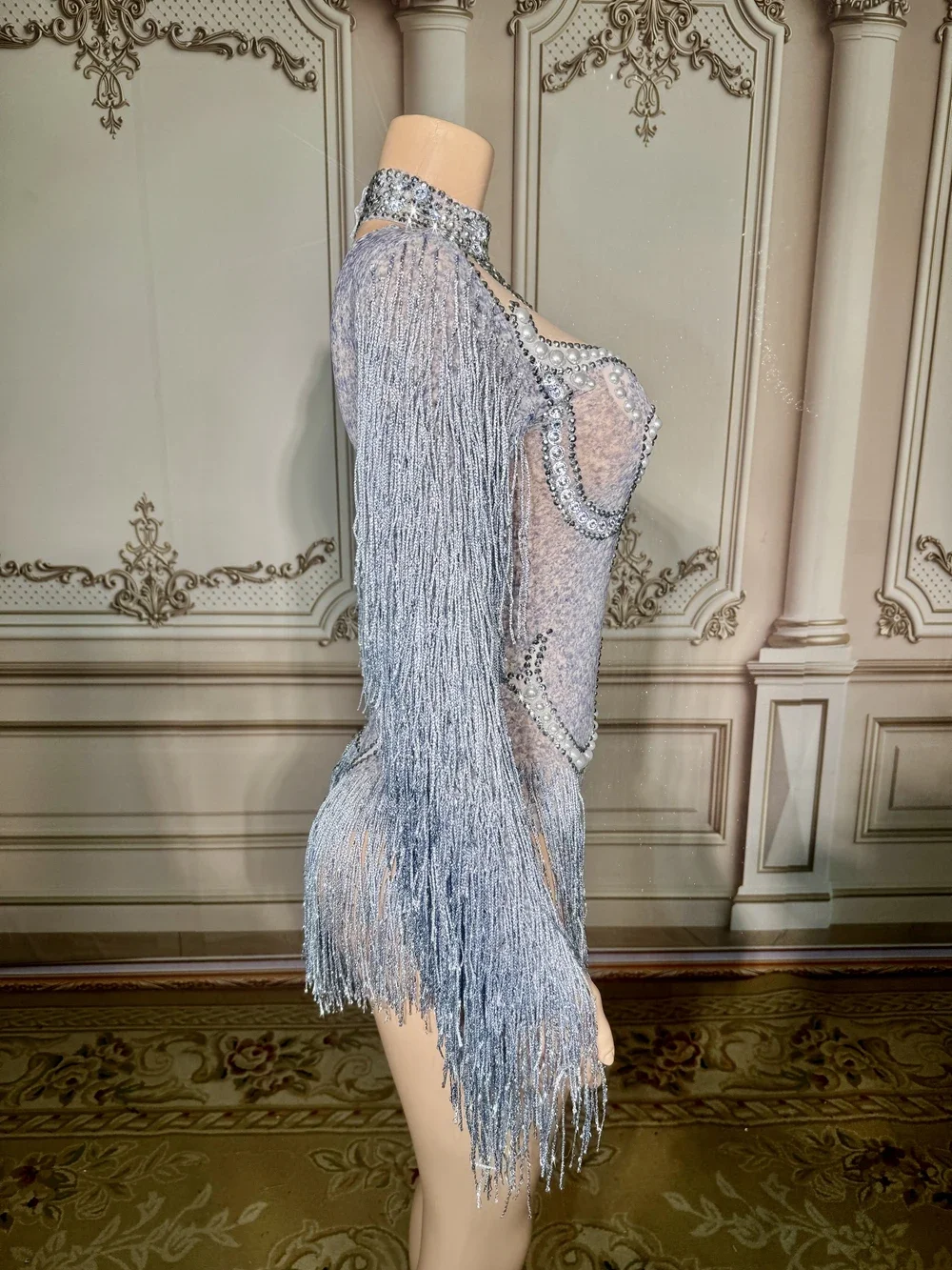 Rhinestones แขนยาว Fringes บอดี้สูทผู้หญิงเซ็กซี่ตาข่ายเต้นรําเครื่องแต่งกายนักร้องนักเต้นเวทีสวมใส่