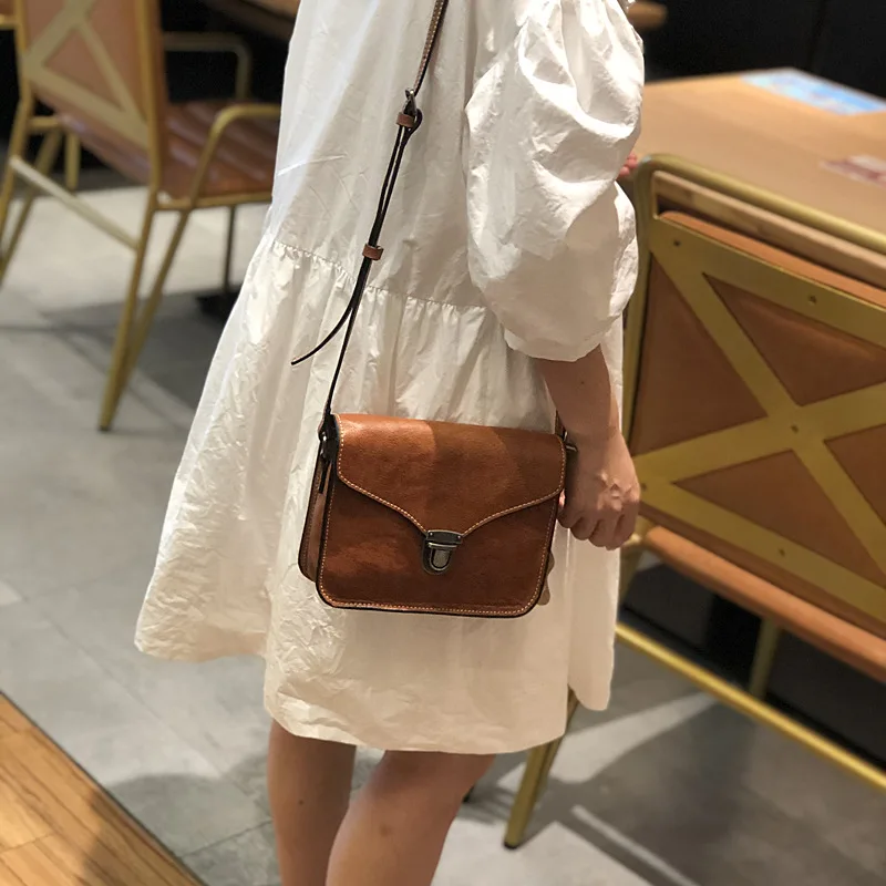 

Hand-polished First-layer Cowhide Women's Retro and Old Leather Shoulder Messenger Fashion Trend Messenger Bag