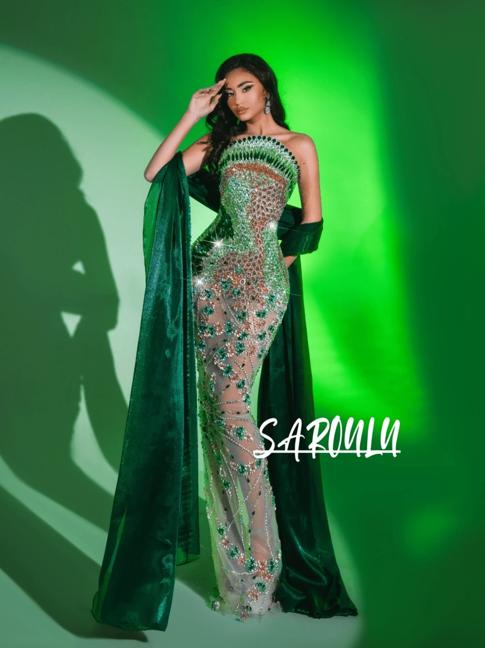 

Dazzling Emerald Green Crystals Prom Dress With Cape High-end Strapless Sheer Mesh Bodycon Galas Party Evening Gown Customized