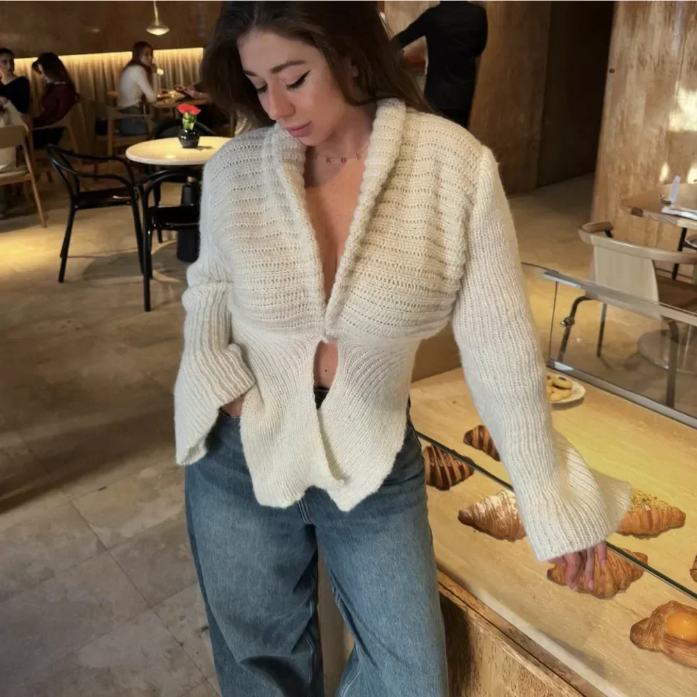 

Deep V Neck Knitted Casual Sweater One Button Long Sleeve Loose Solid Cardigan Sweater Female Top Streetwear Fashion