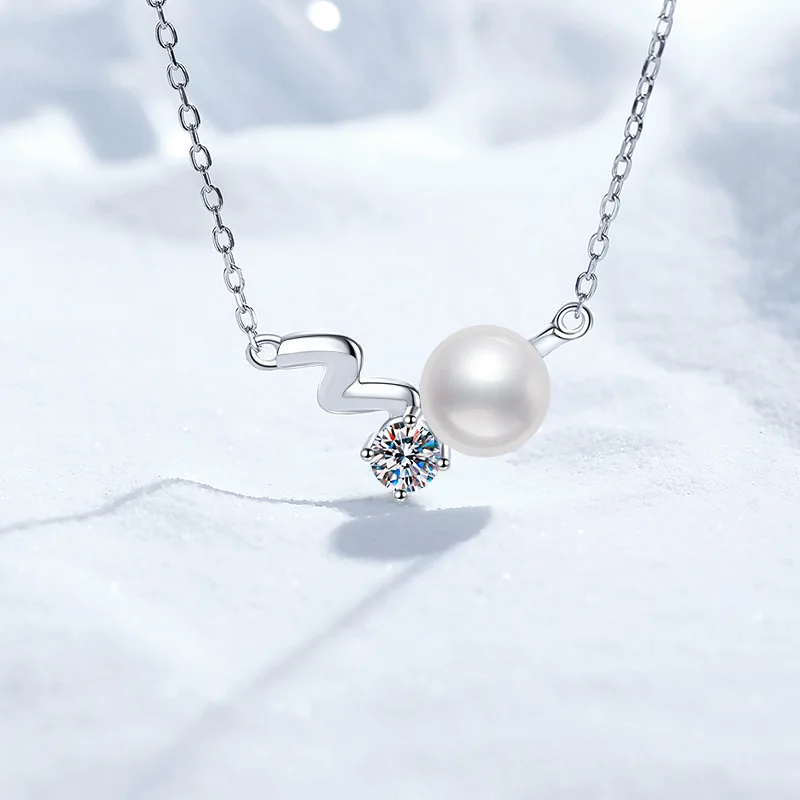 Platinum PT95018k Gold Necklace Women's Moissanite Necklace Natural Freshwater Pearl Wave Star Light Luxury Fashion Pendant
