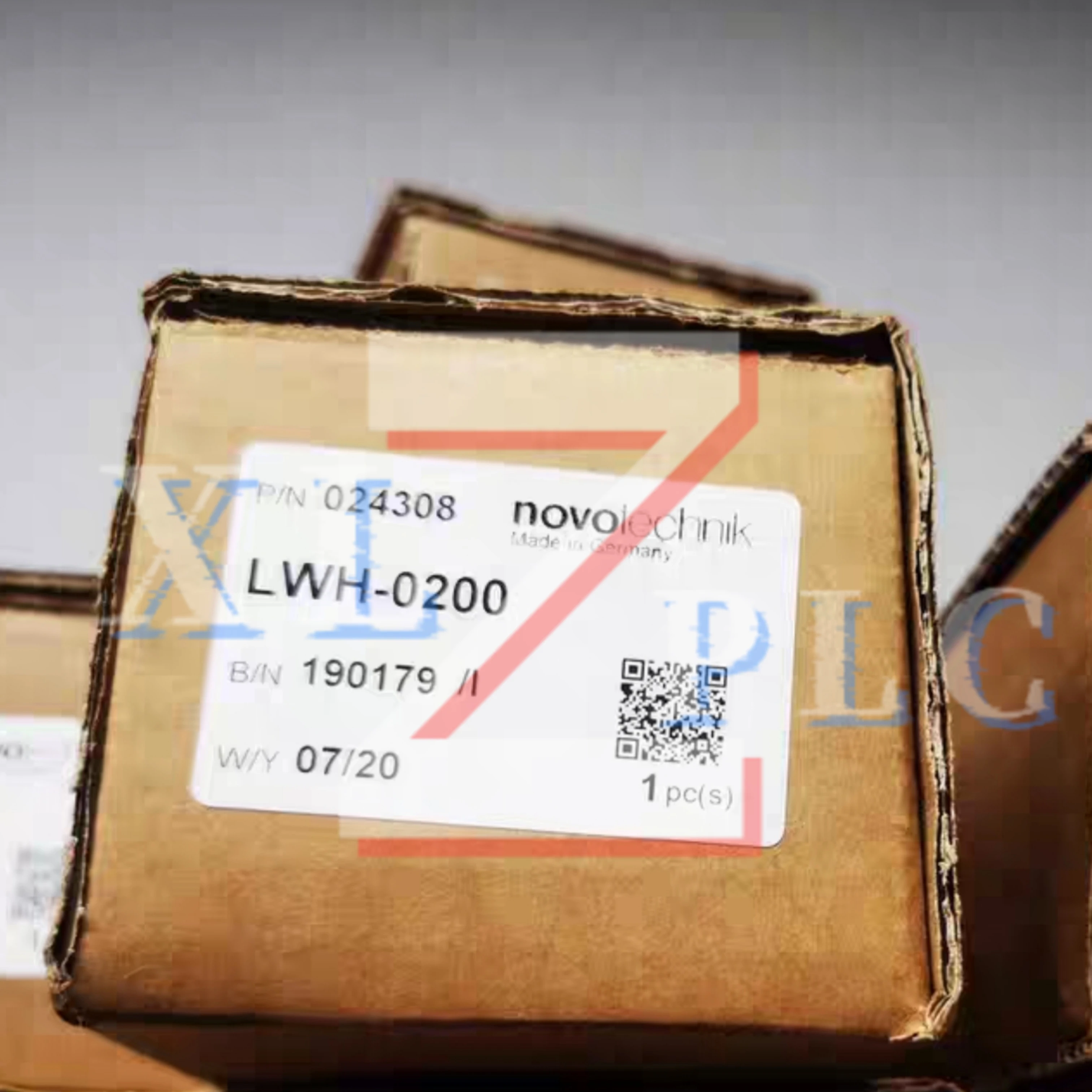 

new original Displacement sensor LWH-0200 LWH-0225