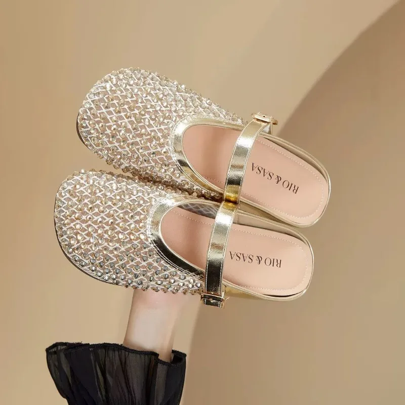 Women Slippers Summer New Mesh Hollow Crystal Comfortable Low Heel Sandals Fashion Round Toe Closed Toe Designer Female Shoes