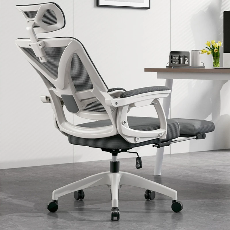 Рисунок 3 - Роскошные офисные стулья с откидной спинкой