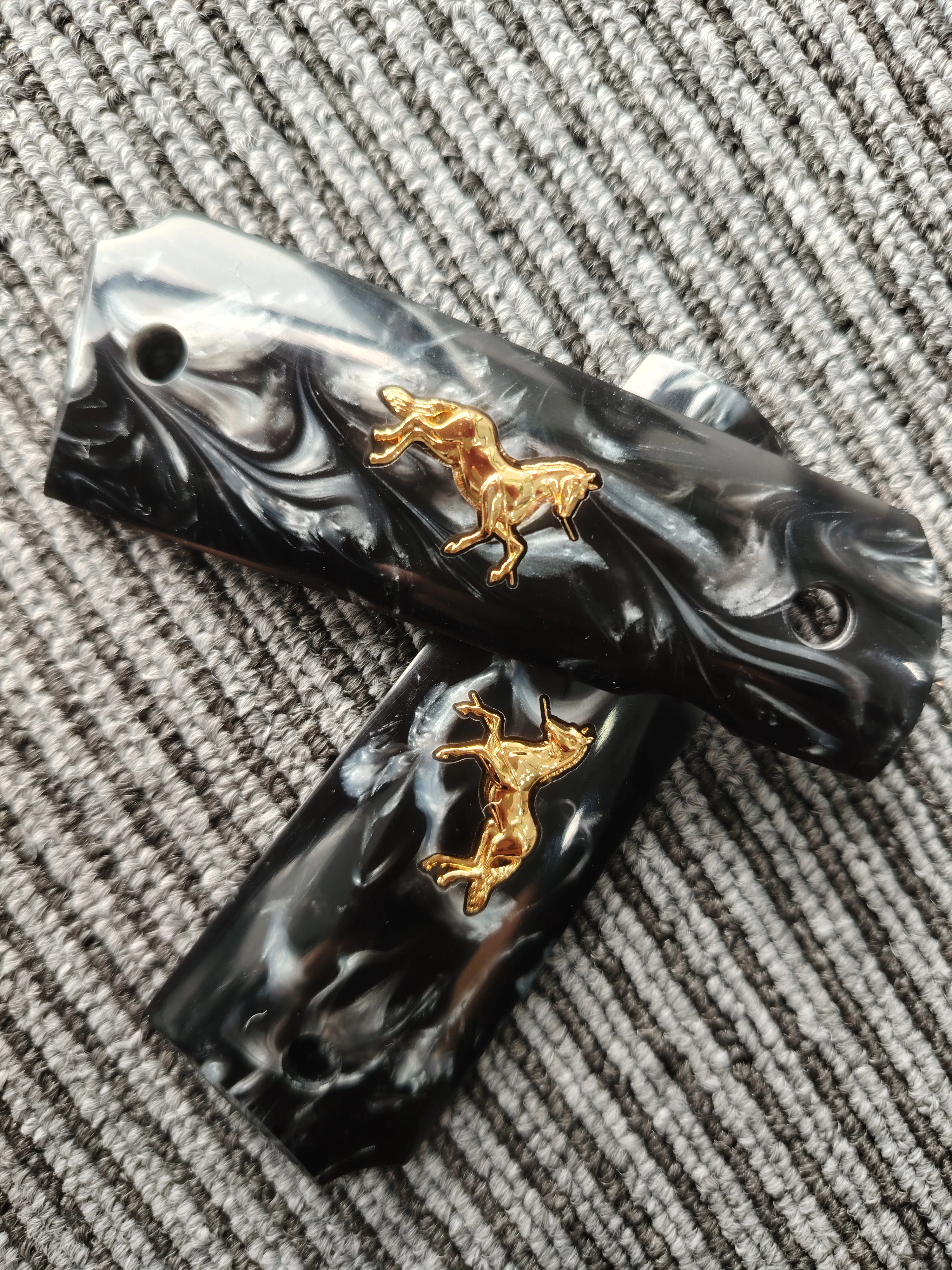 1911 Grips Full Size,Black pearl with Gold Horse,Fits Colt,Kimber,Springfield,Remington,Rock Island,Government Commander