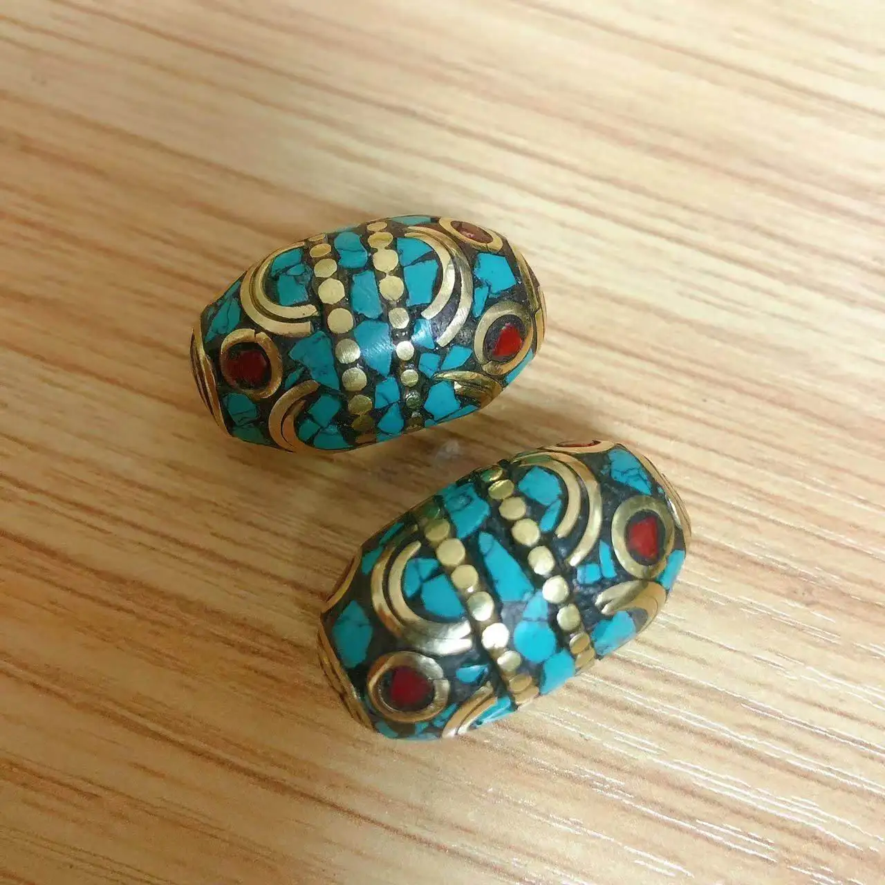 BD280  Nepal Handmade Beads Brass Inlaid Turquoises Coral Stone Oval Diy Beads Jewelry Accessory 4 PCS Beads Lot