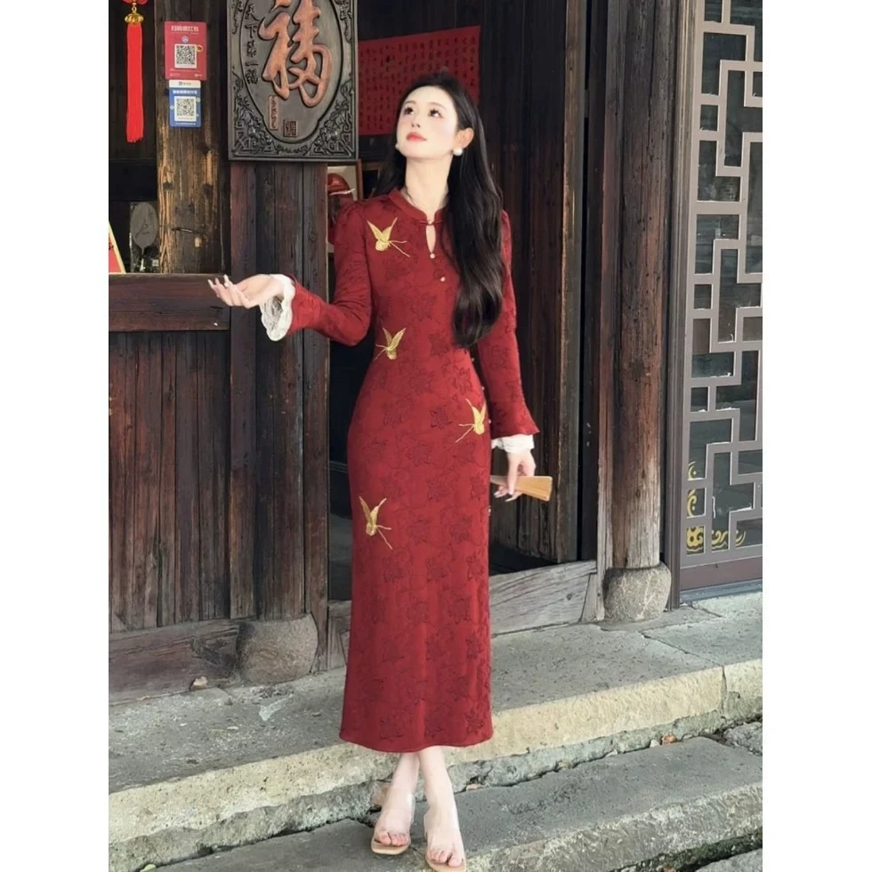 

2026 женский винтажный комбинезон Cheongsam с длинными рукавами и вышивкой на талии, длинная юбка