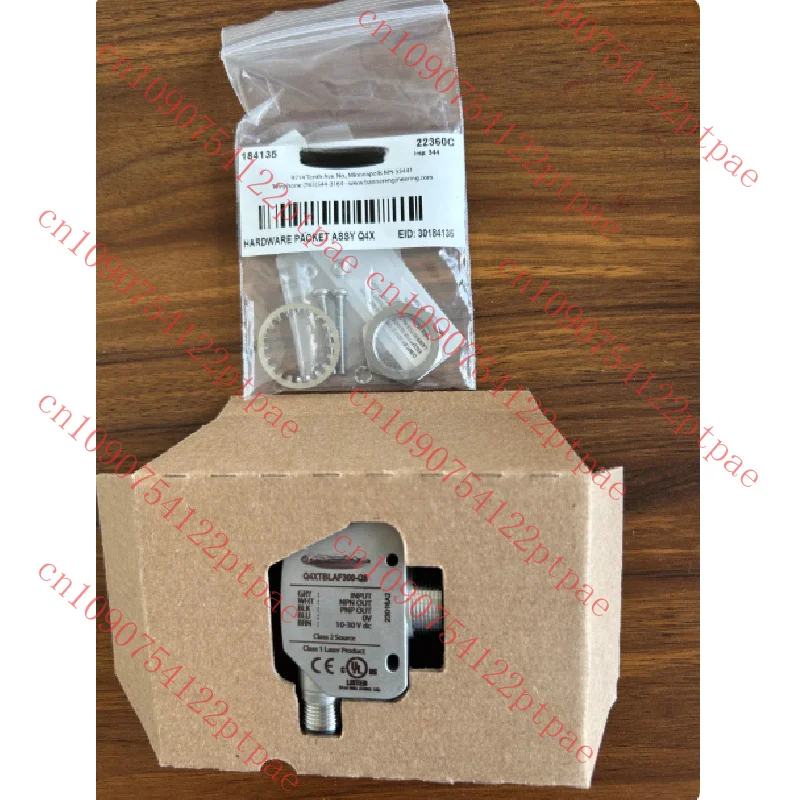 لراية Q4XTBLAF300-Q8 تتراوح استشعار الإزاحة الجانب ثقب آلة الليزر التحقيق الاستشعار