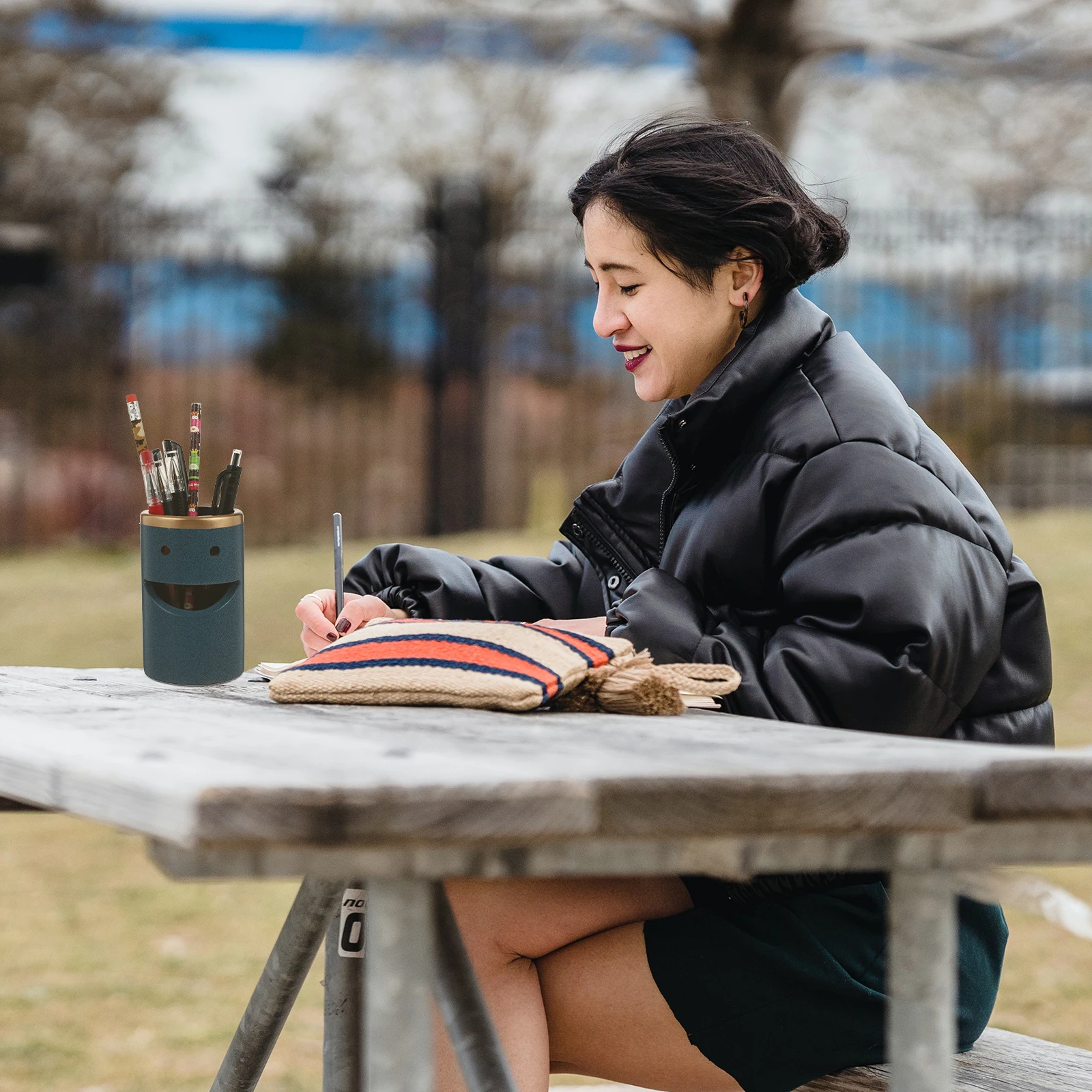 

1Pcs Desktop Pen Organizer Simple Resin Pencil Holder for School Office Use Multipurpose Stationery Container Tidy Workspace