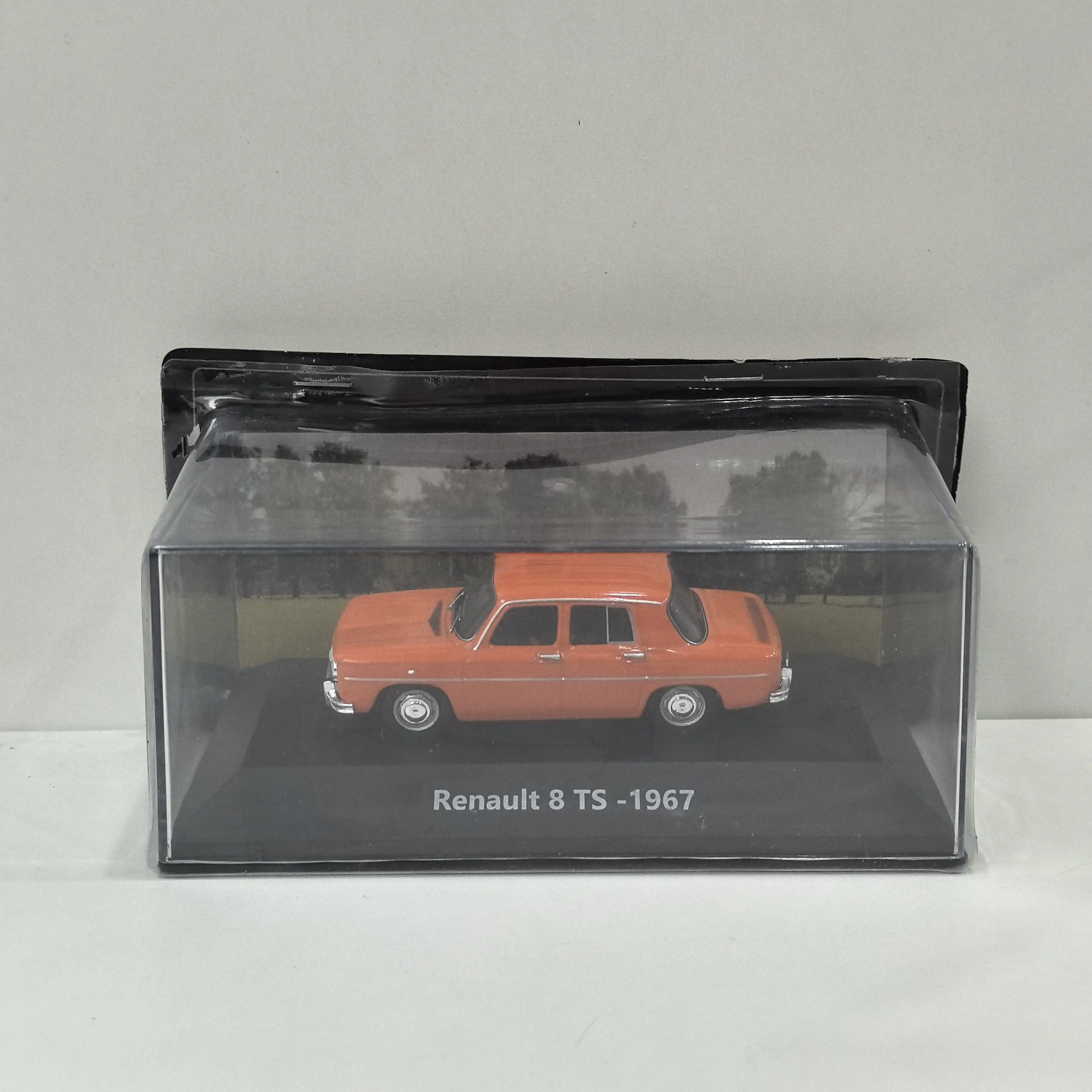 

Модель автомобиля IXO 1/43 Scale 8 TS 1967 S8 из литого металла