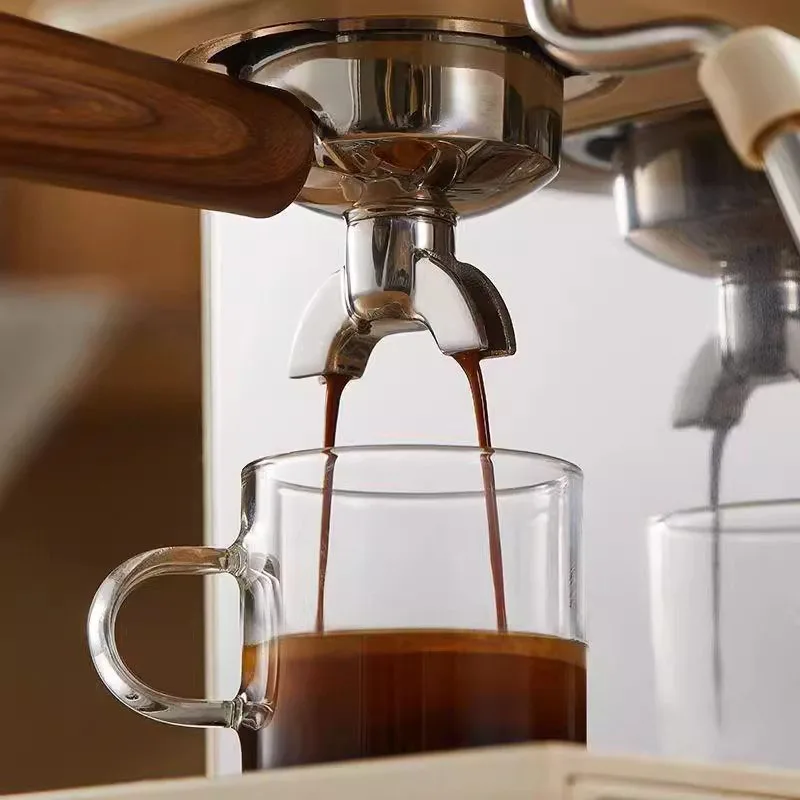 Bedeutende Kaffee maschine Haushalt kleine halbautomat ische Mahlung Büro Kaffee maschine manuelle Milch brüh kaffee extraktion