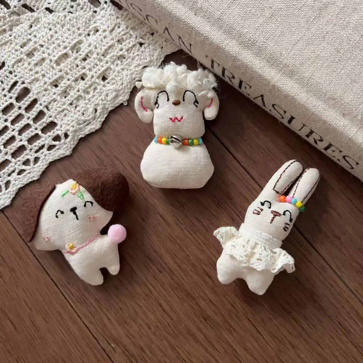 Handmade Fabric Sheep Dog Bunny Brooch Hair Accessory DIY Craft for Kids Shoes Socks Bag Hat Clothing Decoration High Quality