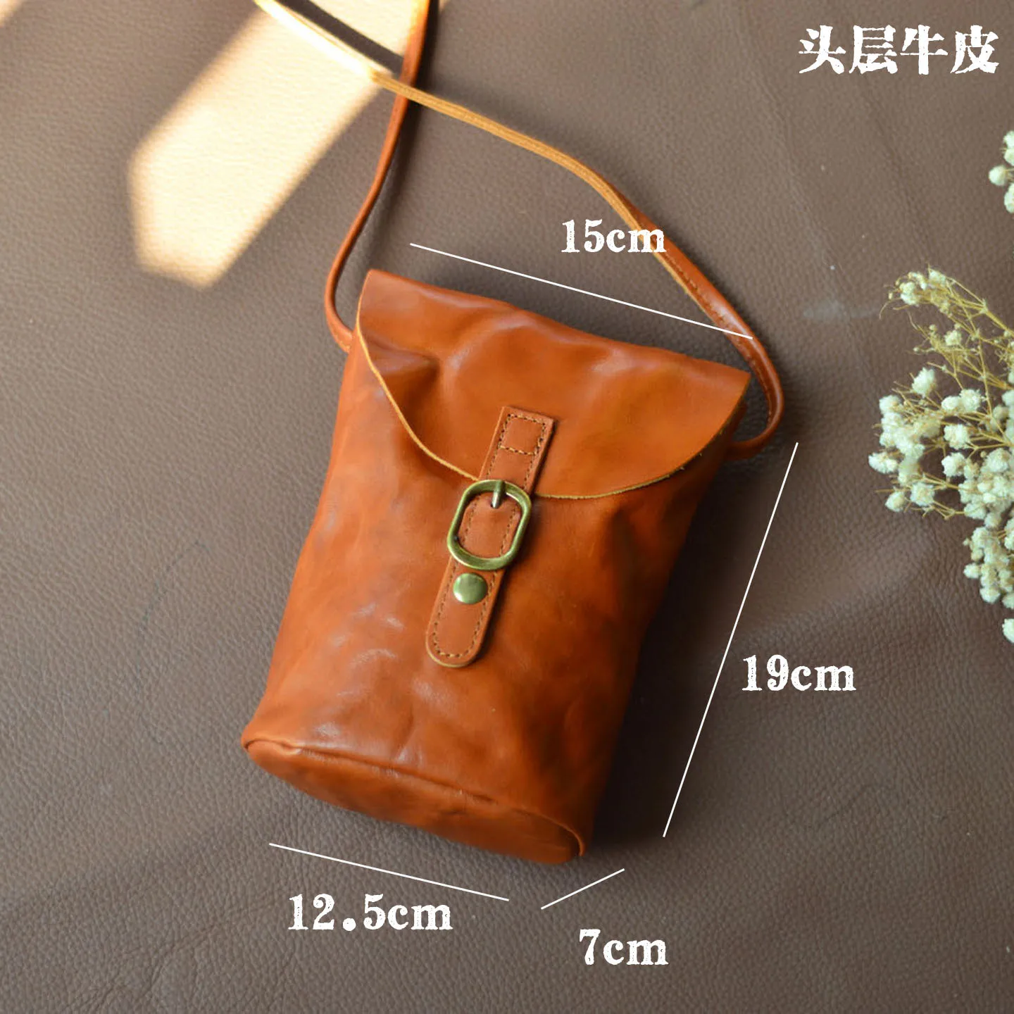 Retro Literary and Artistic Small Bag, Bucket Bag, Mobile Phone Change Bag, Mobile Phone First Layer Cowhide Women's Bag