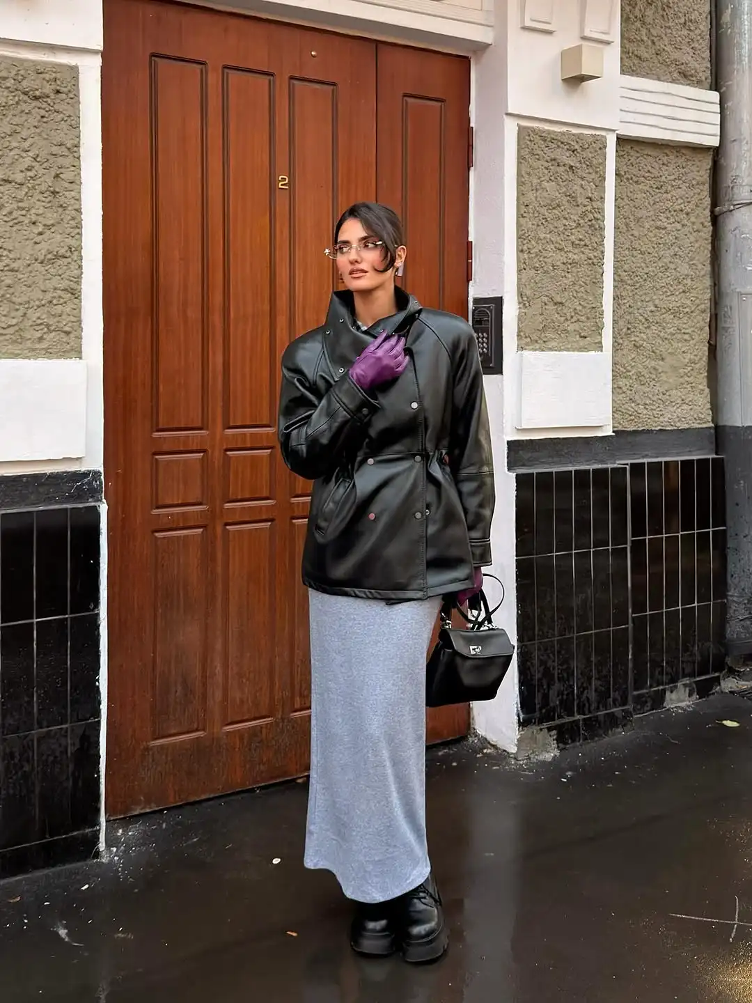 Schwarze Damen-Jacke, lässig, edgy, zweireihig, volle Ärmel, Stehkragen, Mantel, 2026, trendige Pendler-Bürokleidung, Neu