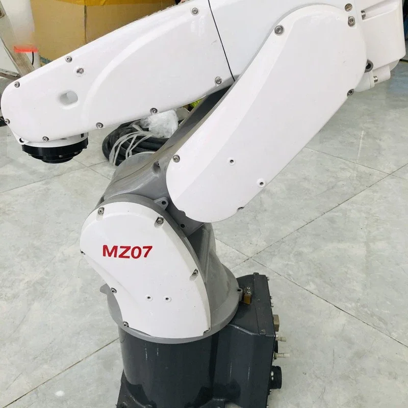 Small desktop robot MZ07 carries and unloads materials, and polishes Fujikoshi 6-axis manipulator