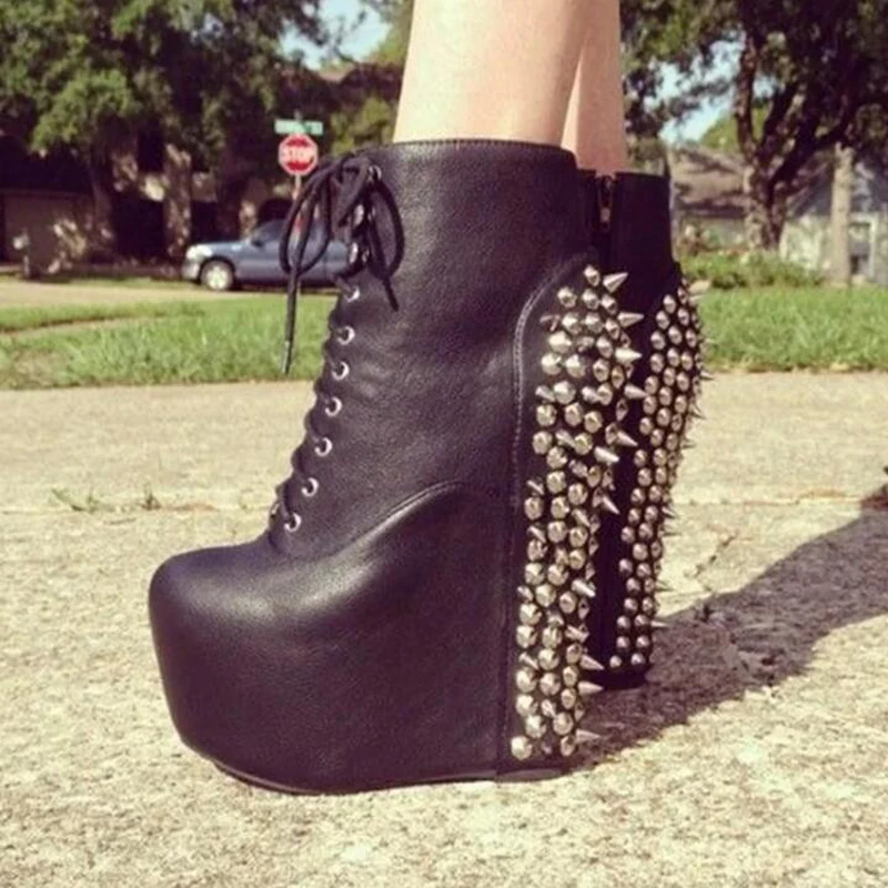 فاسق الأسود الصليب الدانتيل متابعة المسامير الظهر ترصيع حذاء من الجلد إسفين منصة مثير المسامير روك أحذية امرأة Zapatillas Mujer