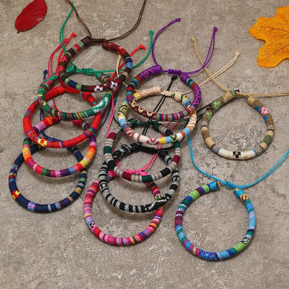 12Pcs Bohemian Surfer Beach Bracelet Set Mężczyźni i kobiety Plecione letnie bransoletki Boho Ręcznie robiona biżuteria festiwalowa Akcesoria