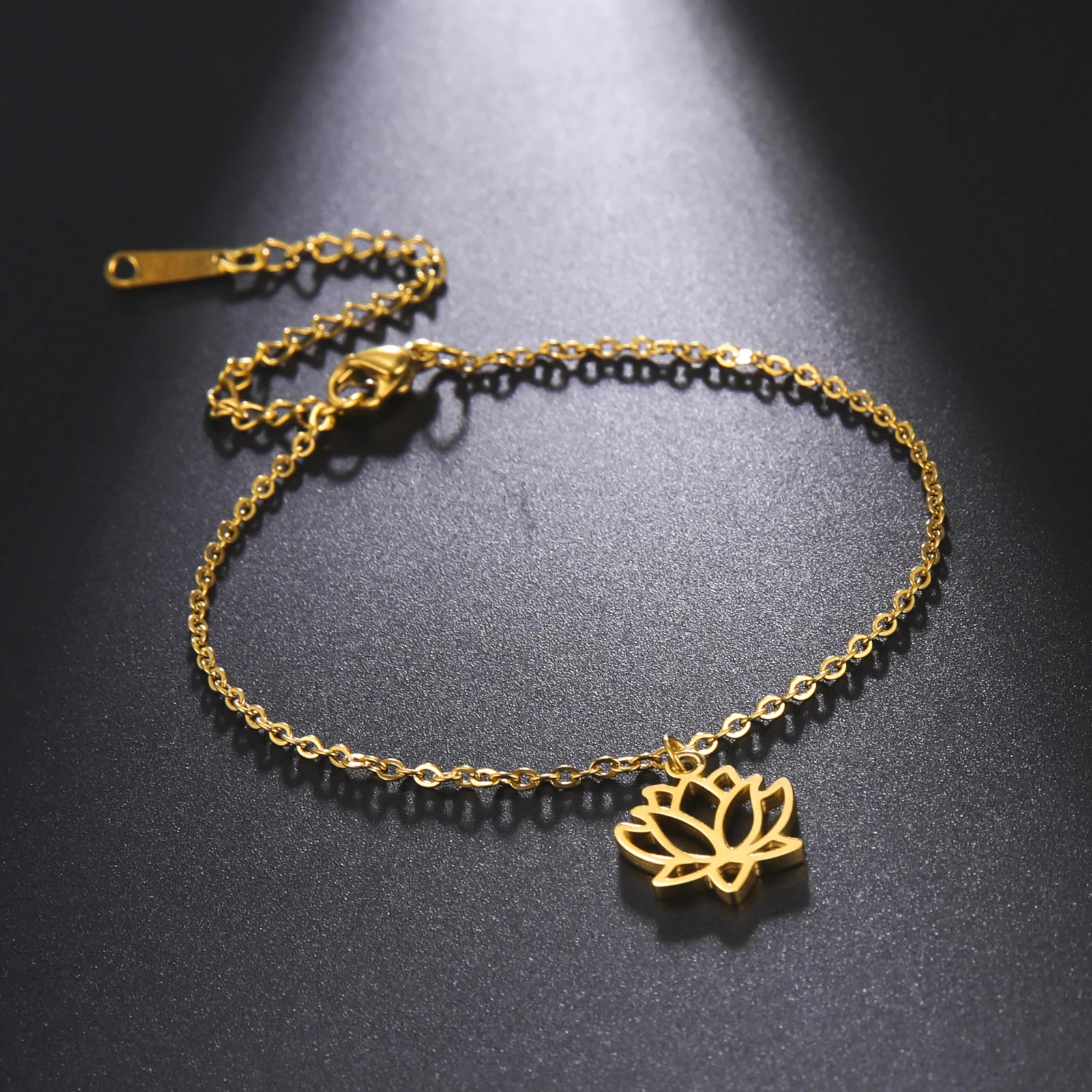 Cutout Small Lotus Pendant Bracelet Simple Stainless Steel Charm Bracelet for Women 2023 New Trend Jewelry Party Gift