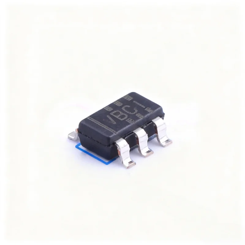 TLV3701IDBVR Nanopower Push-Pull Output Comparator