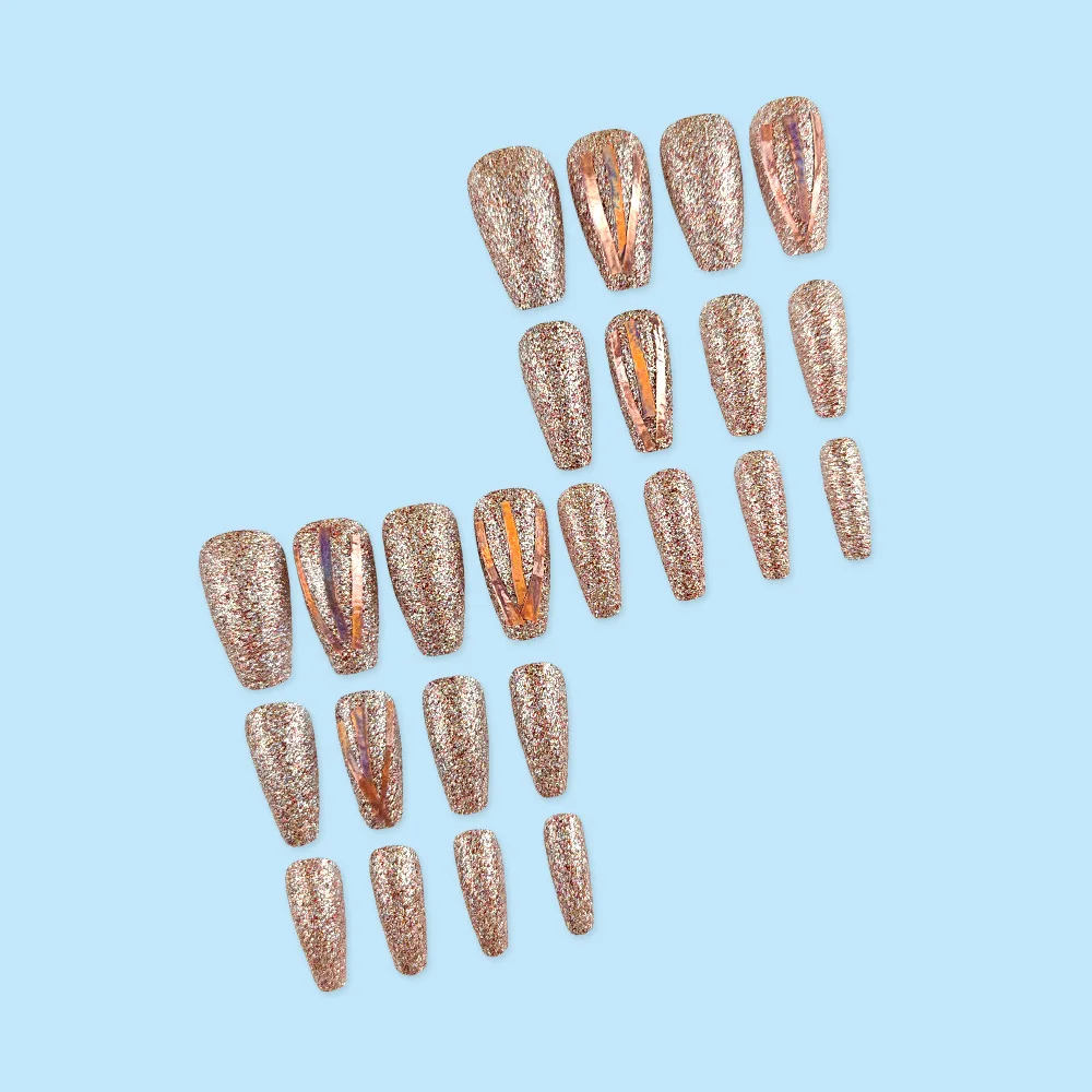 24 unghie a pressione Sweet & Edgy con glitter dorati puri e strisce colorate, forma lunga a bara, dimensioni assortite