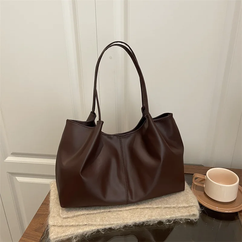 Weiche Leder-Tragetasche mit gerafftem Plissee-Design, Große Schultertasche für Arbeit, Täglichen Pendelverkehr und Freizeit für Frauen – Detail 5