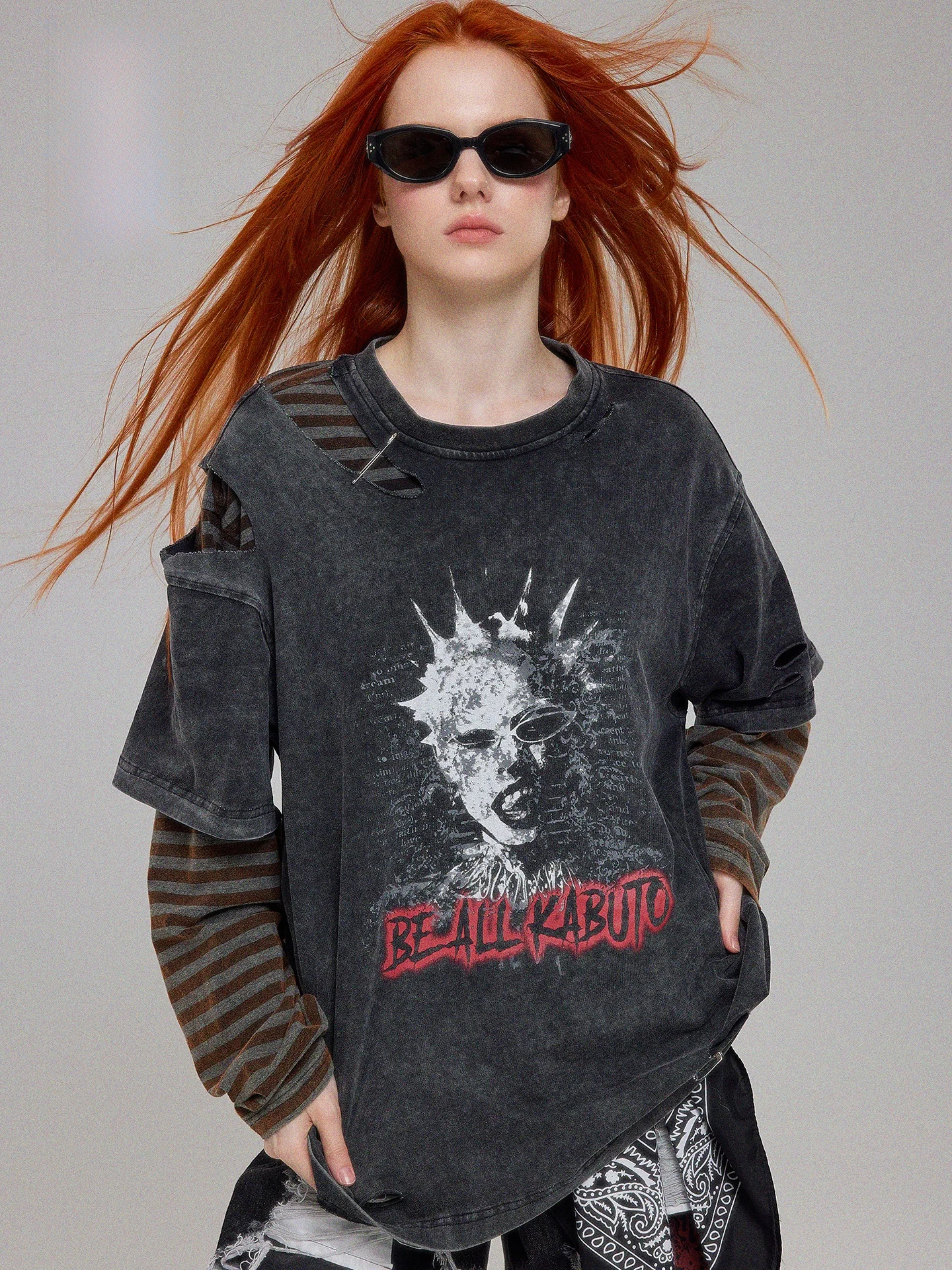 

Original Design "Disorder Notes" Striped Patchwork Fake Two-Piece Washed Hole Knitted Top Base Shirt Women's Rock Style Cotto...