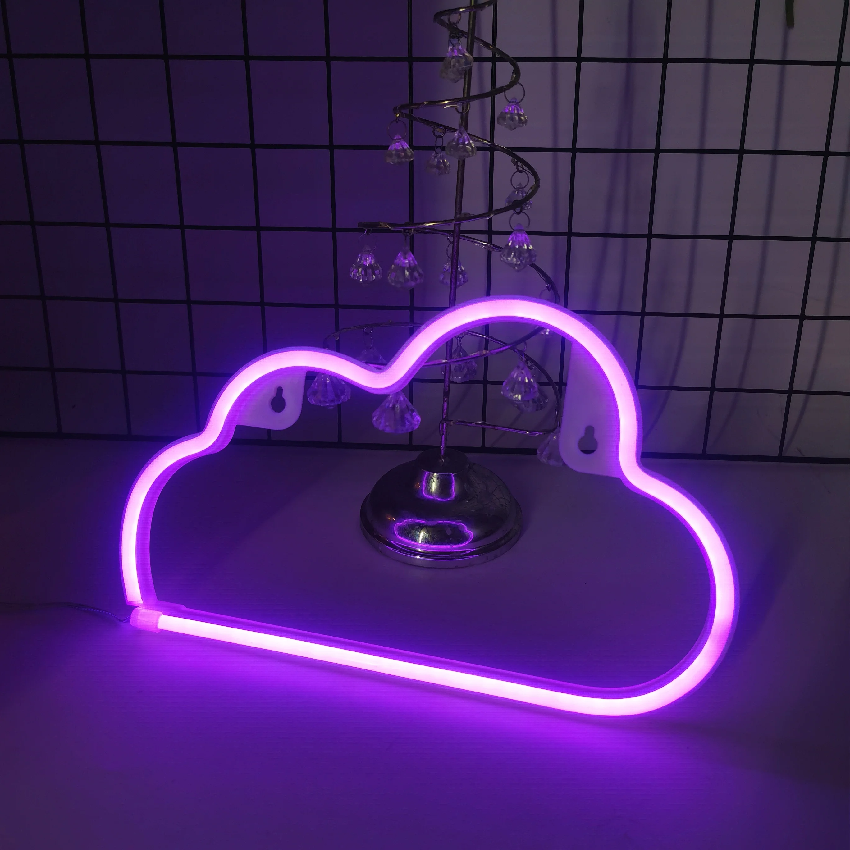 Cloud neon light logo, USB or battery powered novel night light, used to decorate girls\' bedrooms, birthday party gifts, wedding