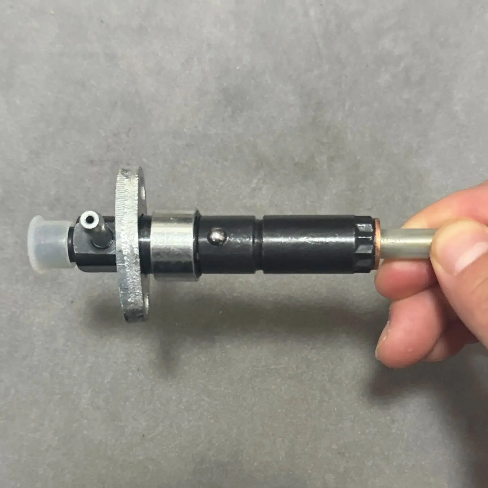 

ТОПЛИВНЫЙ ИНЖЕКТОР ОДИН ЦИЛИНДР ДИЗЕЛЬНЫЙ ДВИГАТЕЛЬ 170 173 178 186F 186FA 188F 192F 195F 198F 1100F ГЕНЕРАТОР 5 кВт 6 кВт 8 кВт ТОПЛИВНЫЙ ВЫХОД