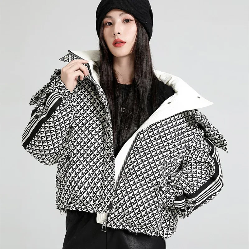 Winter Women\'s Jackets 2024 New White Duck Down Short Down Coats Thousand Bird Check Large Lapel Fashion Loose Thickened Jacket